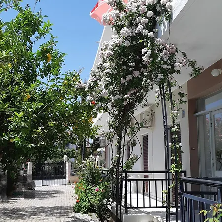 Apartman Kontogiannis Lihas Club Ájosz Jeórjosz
